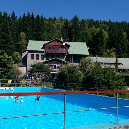 Hotel Maredis Kořenov Екстериор снимка