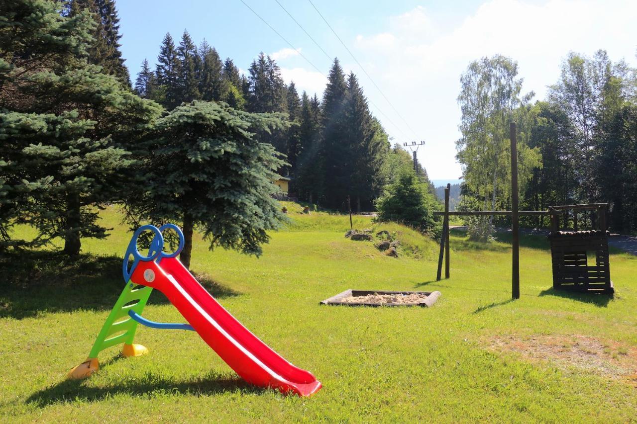 Hotel Maredis Kořenov Екстериор снимка