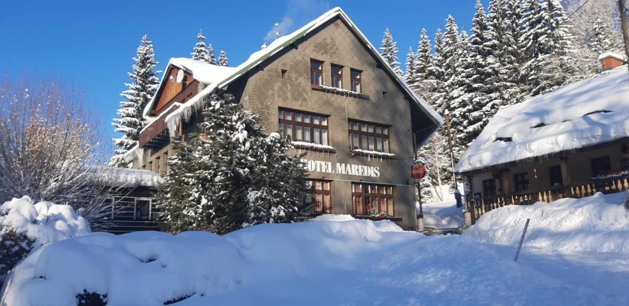 Hotel Maredis Kořenov Екстериор снимка