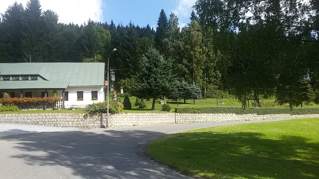 Hotel Maredis Kořenov Екстериор снимка