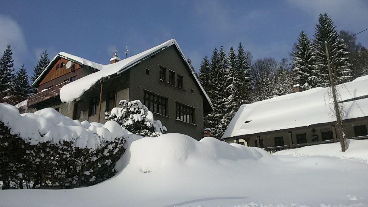 Hotel Maredis Kořenov Екстериор снимка