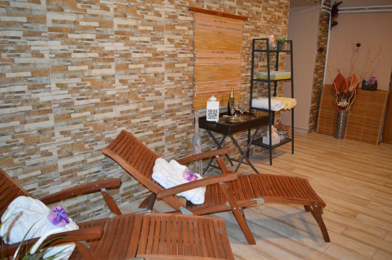 Hotel Maredis Kořenov Екстериор снимка